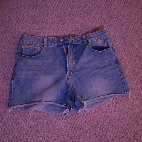 Denim Cut-Off shorts - Picture 1 of 3
